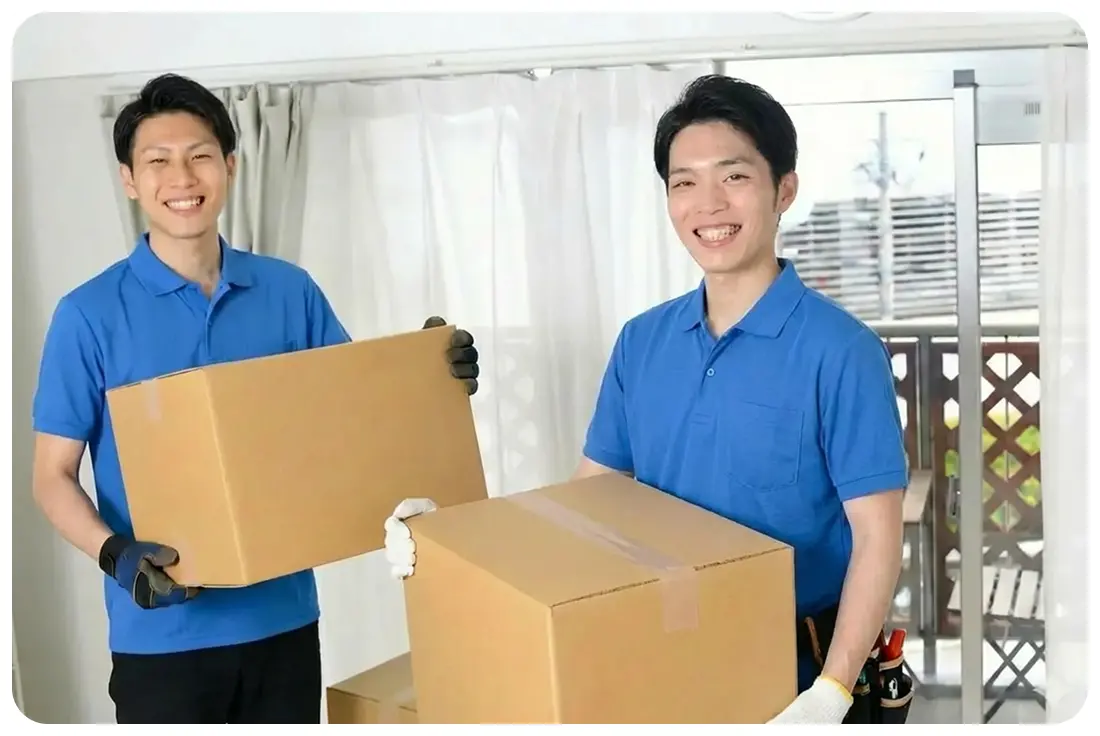 スタッフの作業風景